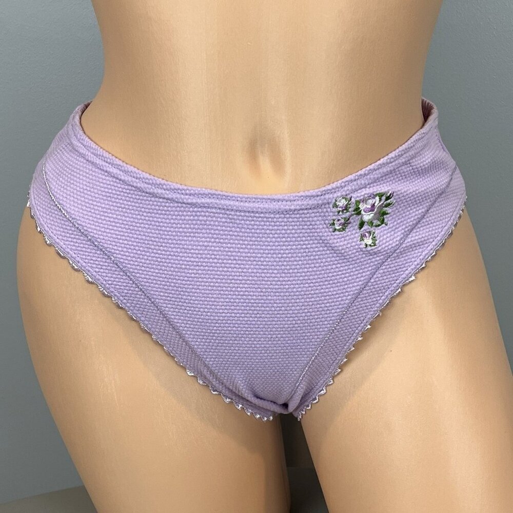 Harve Benard Panties Size Large 7 Purple Embroidered Rose Cottagecore NWT Vtg